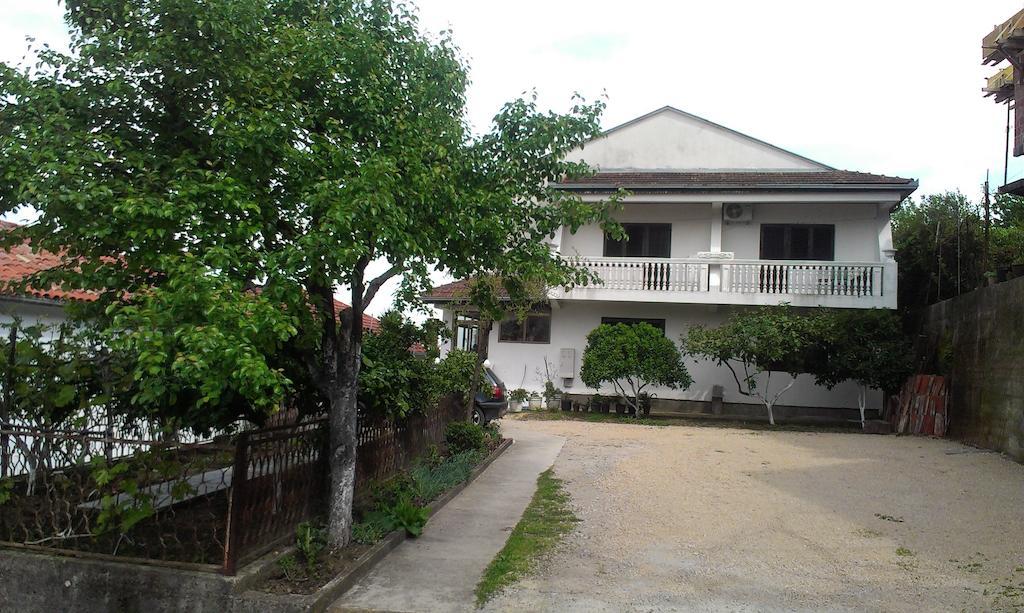 Guesthouse Sinani Ulcinj Exterior photo